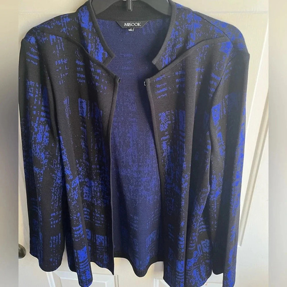 Misook Black and Blue Inverted Notch Collar Tailored Knit Jacket- Medium - Picture 2 of 7